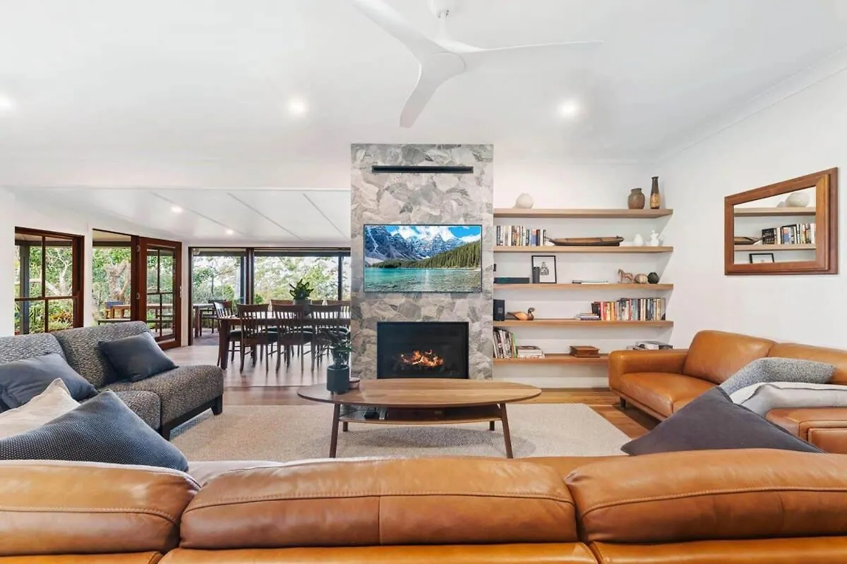 Executive Paradise High On Hill With Incredible Views, Firepit & Games Perfect For Groups Of Family And Friends Balmoral Ridge 0*,  Australia